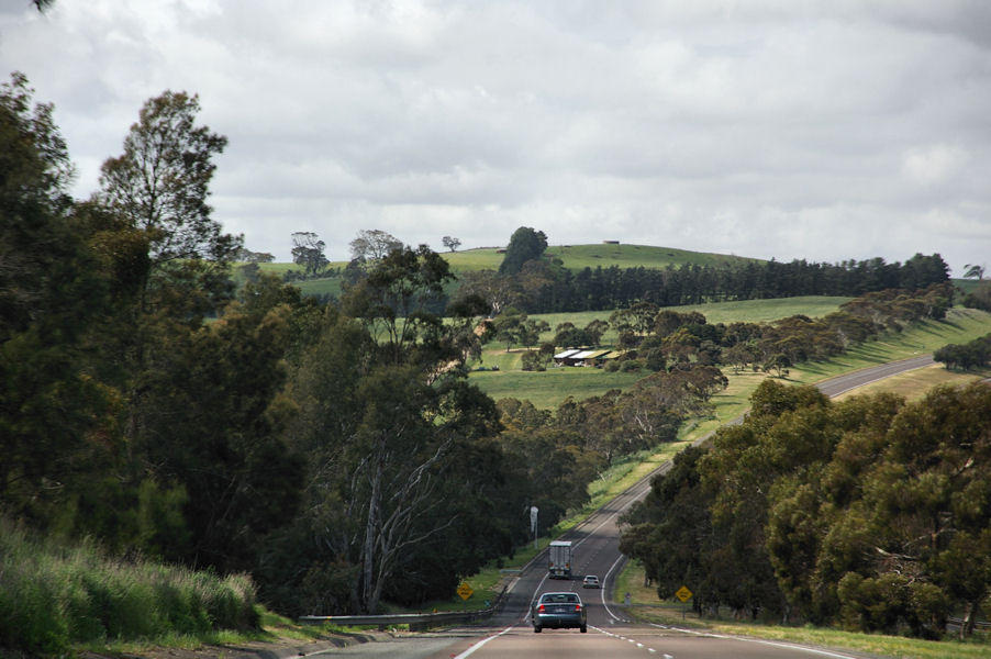 [Highway+after+Hahndorf_sml.jpg]