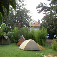 [upper_hill_campsite_and_backpackers.jpg]