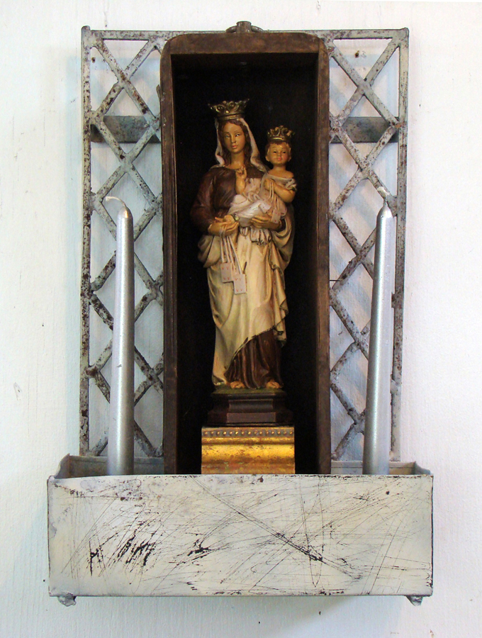 [Altar+Mother+Mary.jpg]