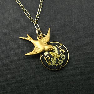 [bird+necklace.jpg]
