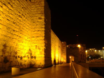 [Old City Wall Night.jpg]