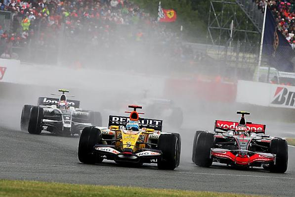 [Kovalainen+contra+Alonso+Silverstone+2008.jpg]