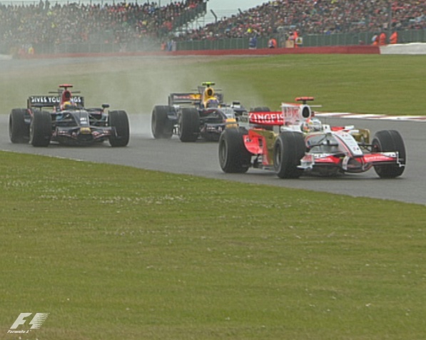 [Webber+ataca+Silverstone+2008.jpg]