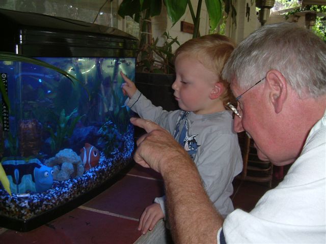 [James+with+the+Fish+Tank+17th+May+2008+006.jpg]