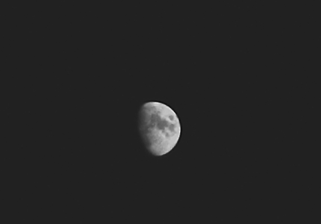 [moon14-05-08.JPG]