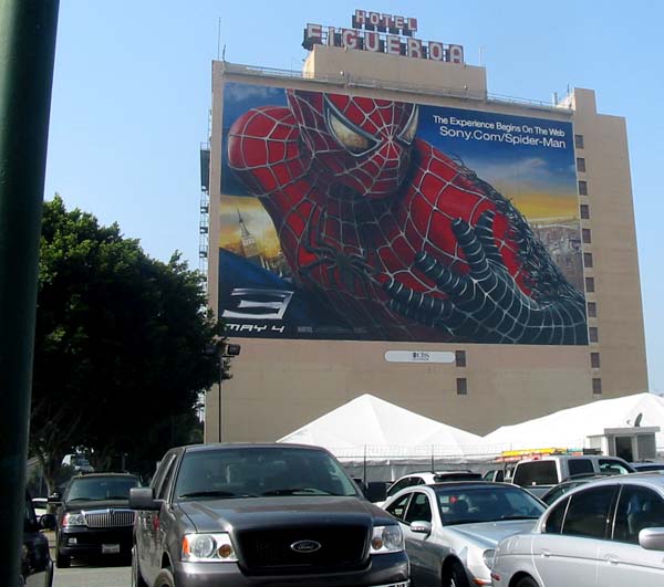 [downtown+spiderman.jpg]