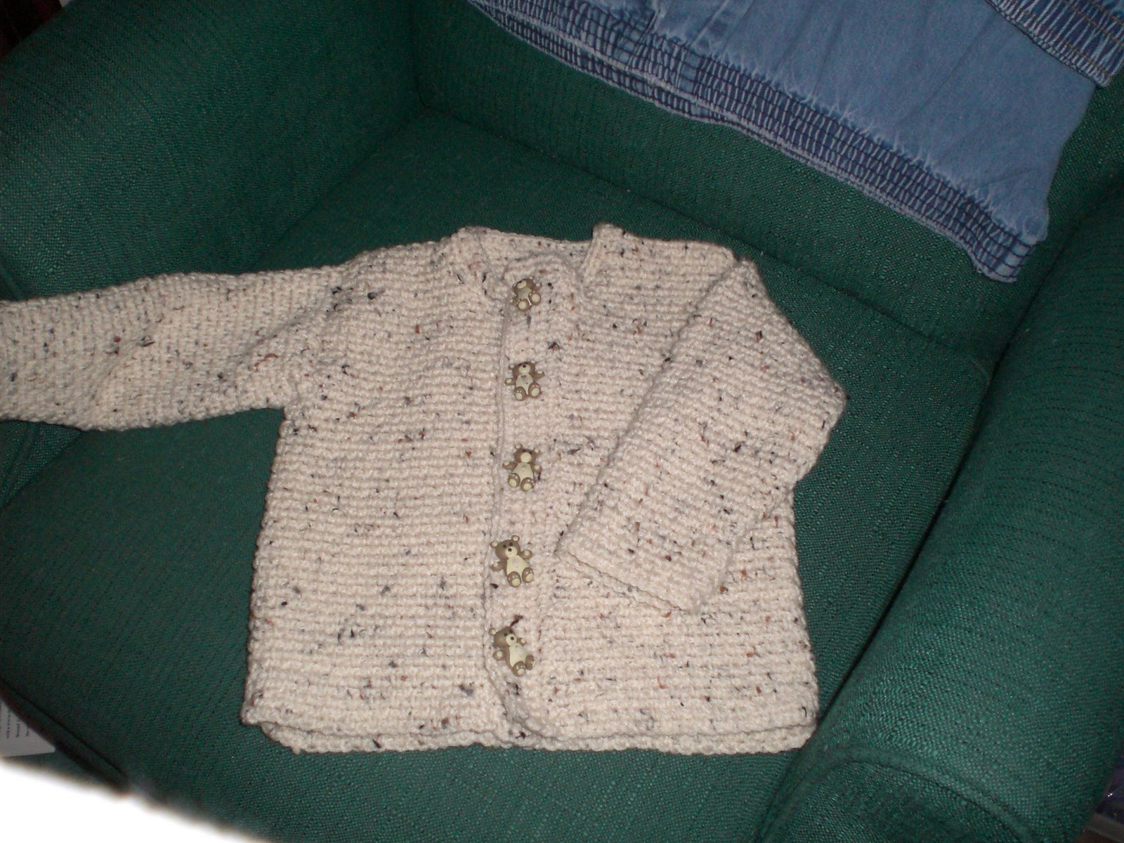 [My+frist+sweater.JPG]