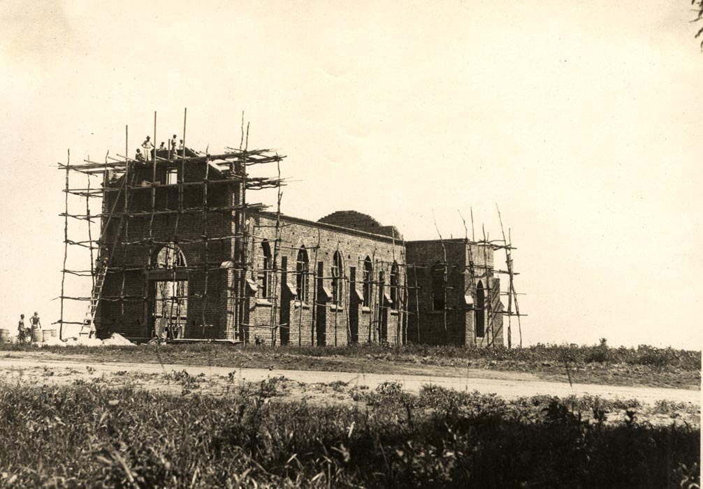 [Igreja+em+construção+1930.jpg]