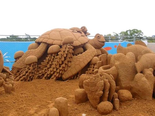 [sand-sculptures-009.jpg]