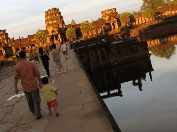 [Skewed+Angkor+Sunset.jpg]