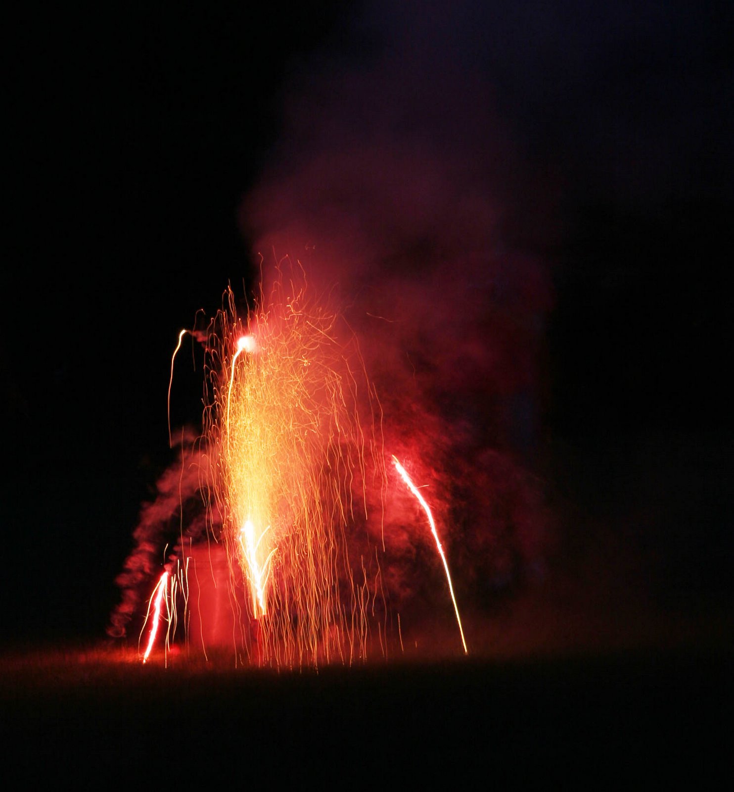[fireworks+red.jpg]