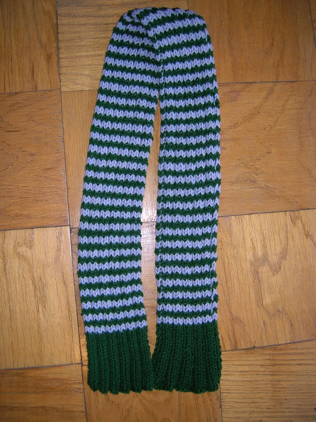 [green+&+grey+ribbed+scarf.JPG]