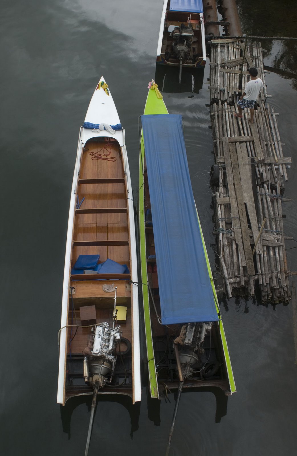 [River+Kwai+Speedboats-76.jpg]