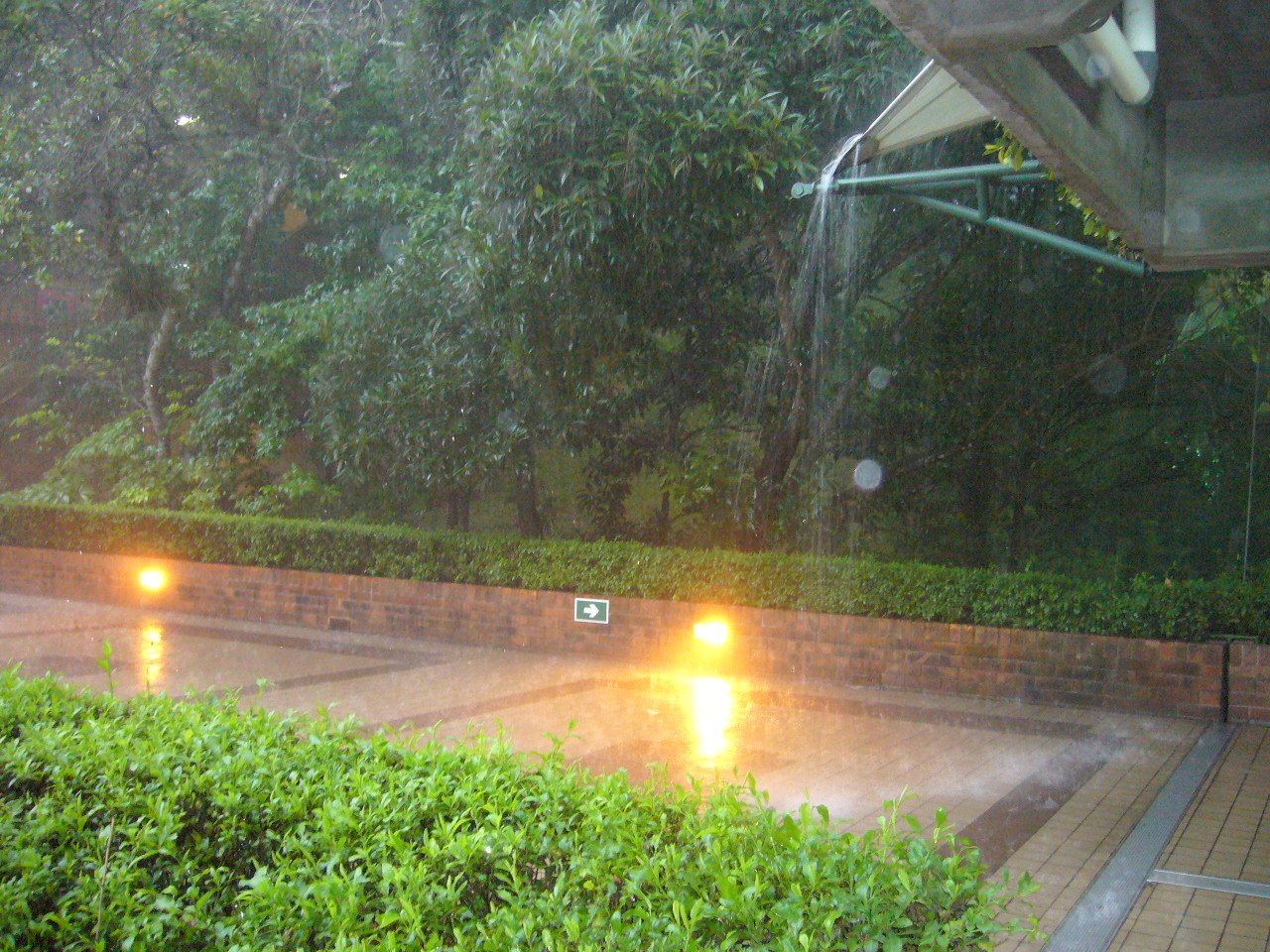 [080620,+lluvia+guatemala.JPG]