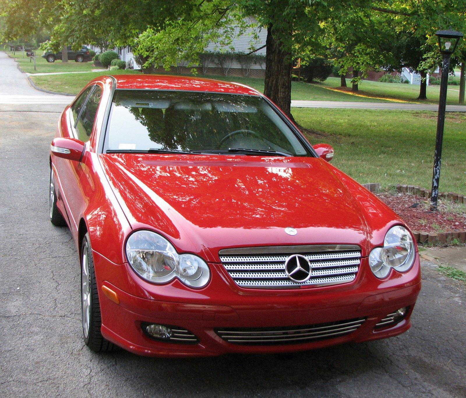 [Mercedes+is+red.jpg]