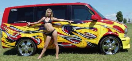 [Chevy+Chevrolet+Astro+van+chick+bikini.jpg]