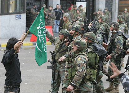[muslim+soldiers.gif]