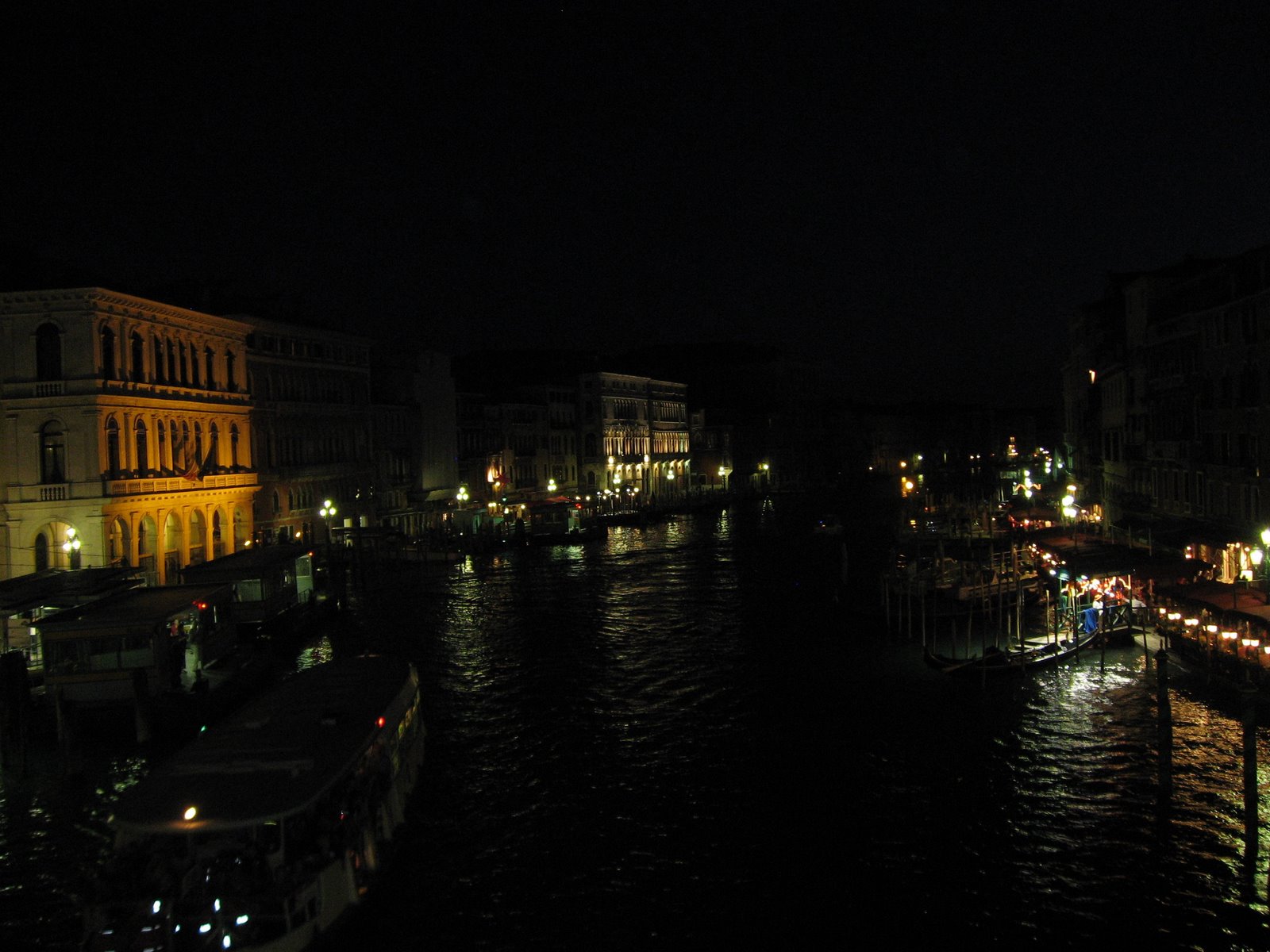 [7:11+night+-+Venice+Grand+Canal3.JPG]