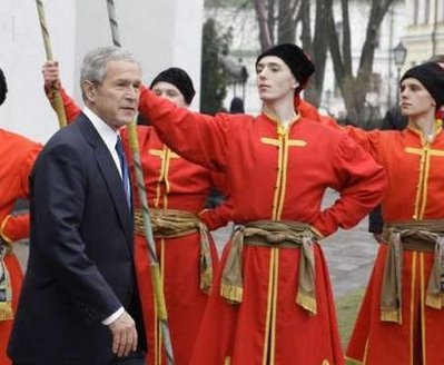 [Bush+in+the+Ukraine,+4.1.08+++7.jpg]