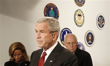 [Bush+goes+to+the+NSA,+9.19.07++3.jpg]