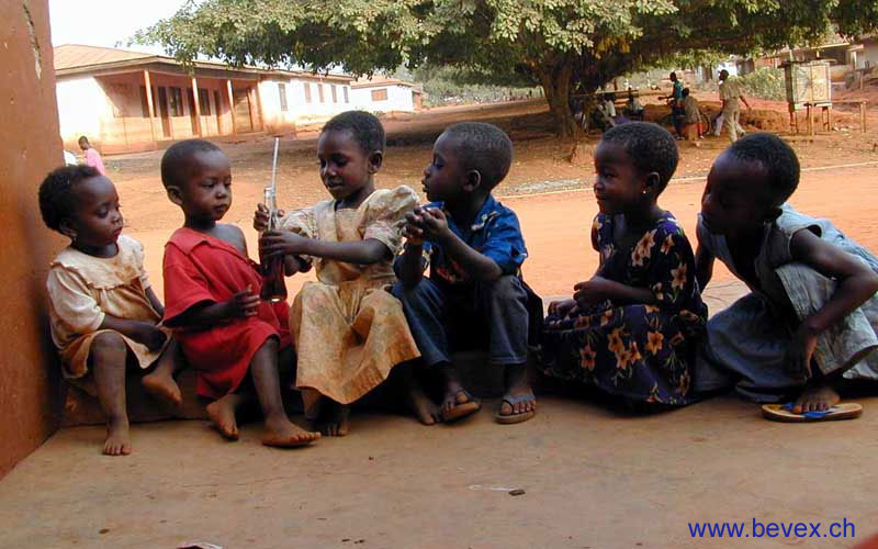 [children-africa.jpg]