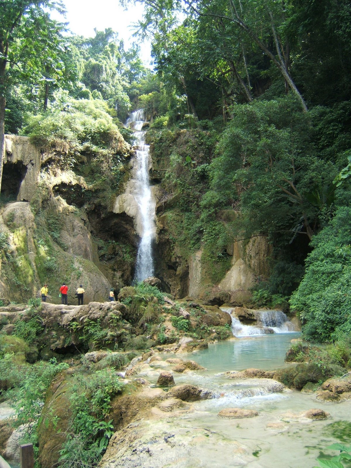 [Luang+Prabang--+Tad+Se+Waterfall+2.JPG]