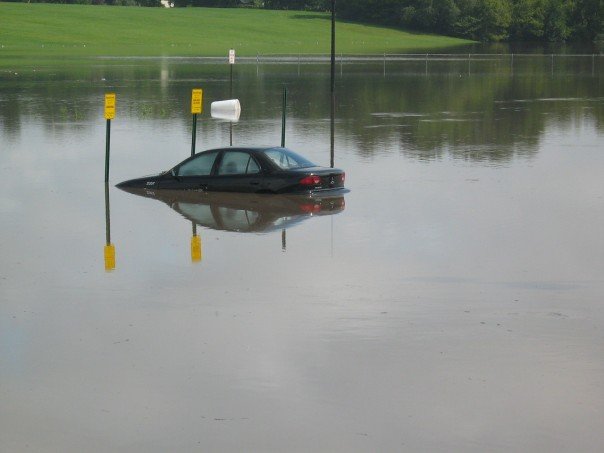 [car+flood.jpg]