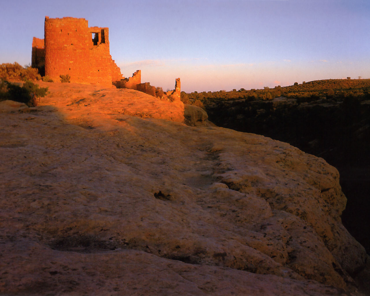 [Hovenweep+Castle,+Hovenweep+National+Monument.jpg]