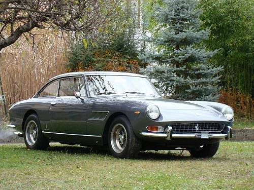 [1967+Ferrari+330GT.bmp]