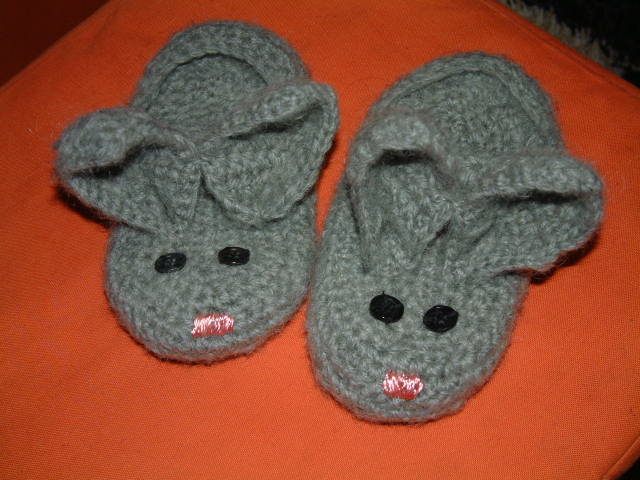[rabbit+slippers+front.JPG]