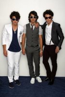 [Jonas-Brothers-Teen-Choice-Awards-2008-7.jpg]