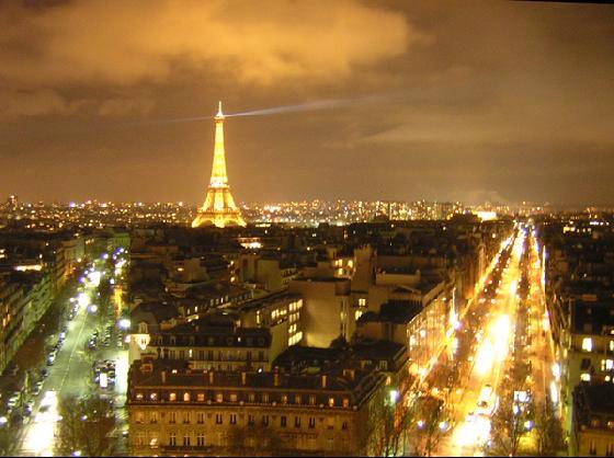 [2577288-Paris_panorama_from_Arc_de_Triomphe-Paris.jpg]