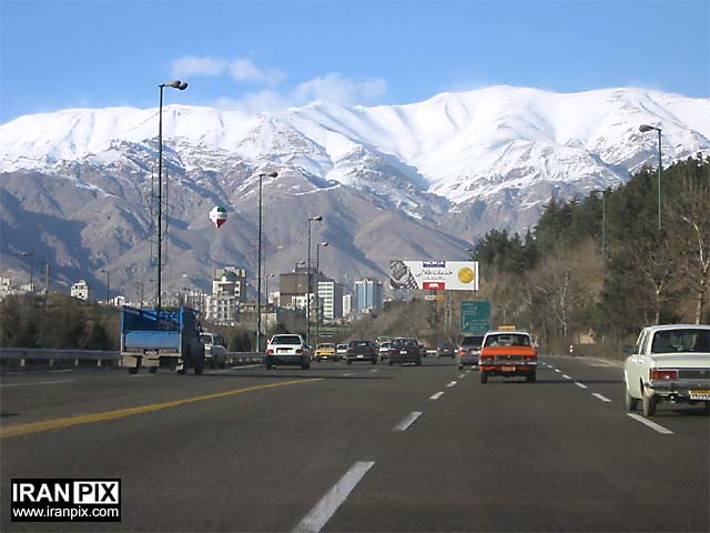 [a02-02-05-x-0557-iran-tehran-city-highway-0640.jpg]