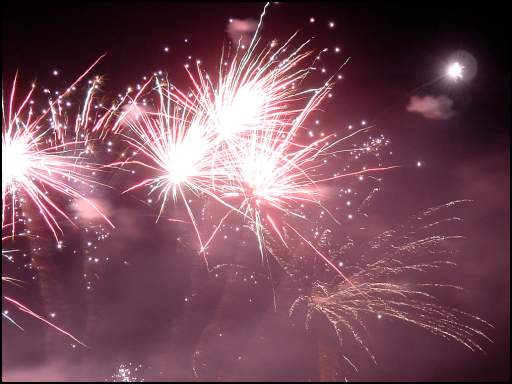 [fireworks-01.jpg_disp512.jpg]