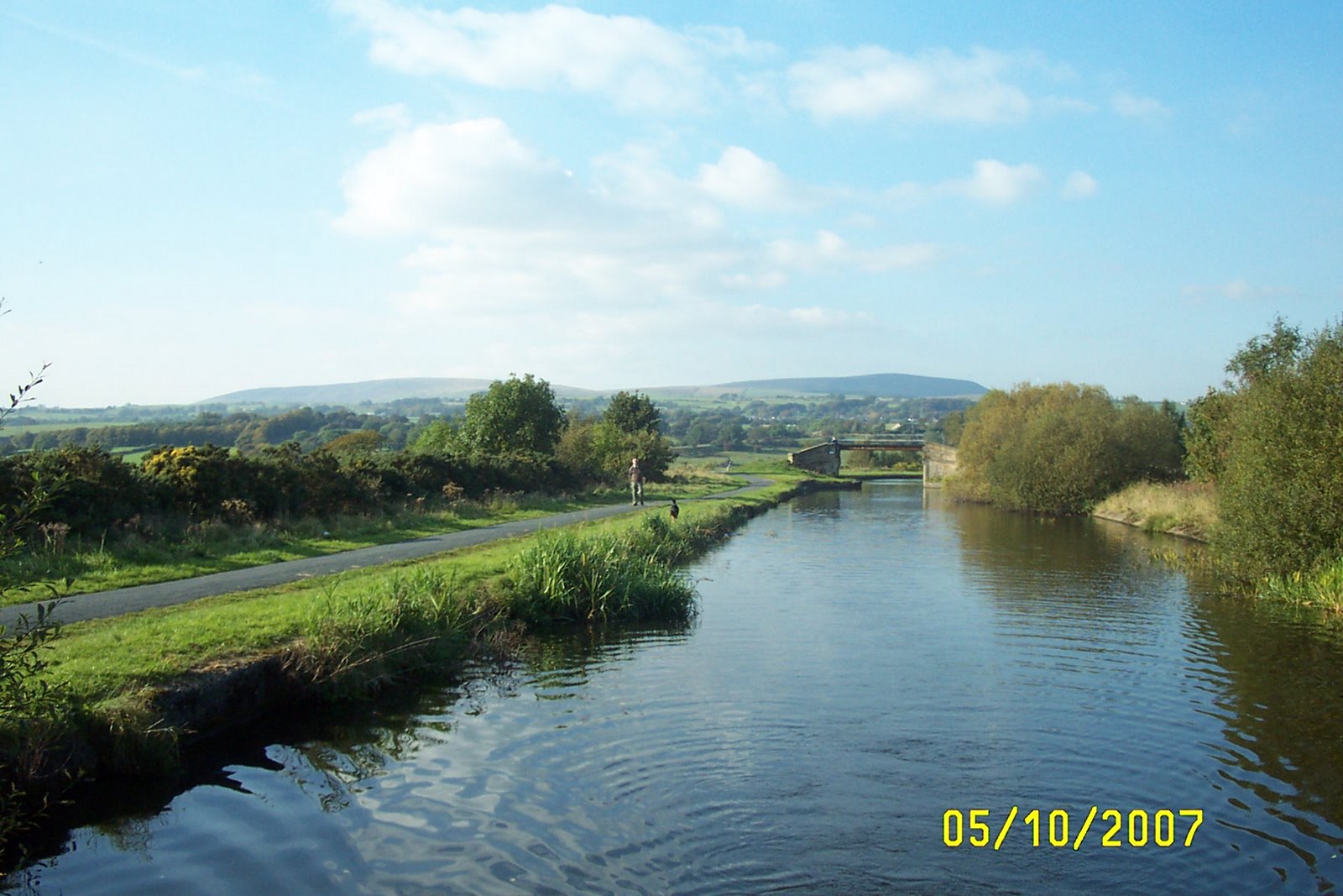[October+2007+049+Between+Nelson+and+Burnley,+Pendle+Hill..jpg]