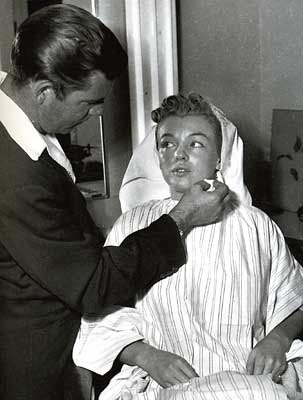 Rags to riches: The Marilyn Monroe make-up