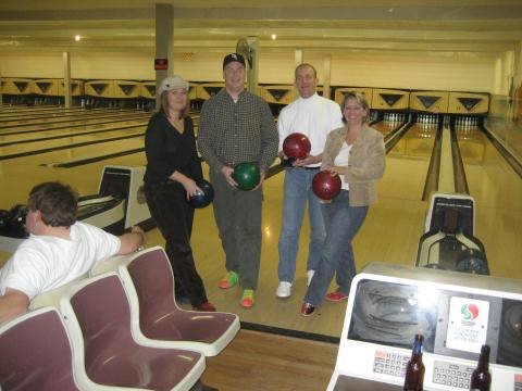 [Group+bowling.bmp]