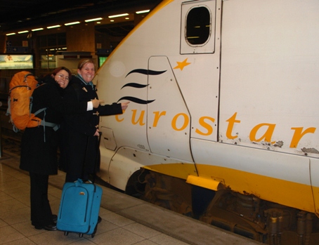 [Eurostar+Tracey+and+Vic.jpg]