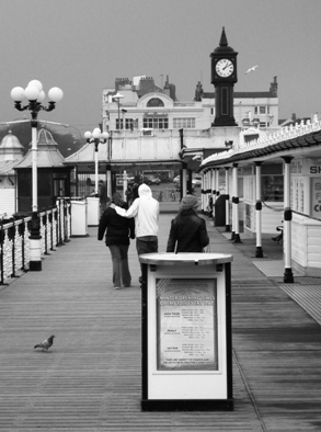 [Brighton+pier+BW.jpg]