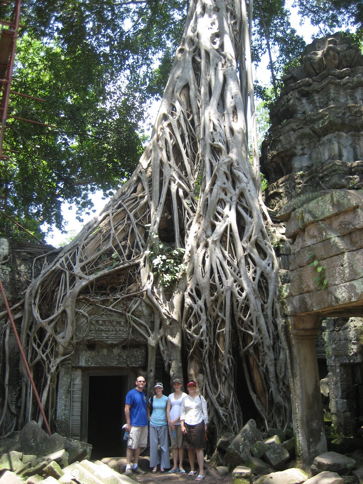 [Trip+to+Thailand-Cambodia+329.jpg]