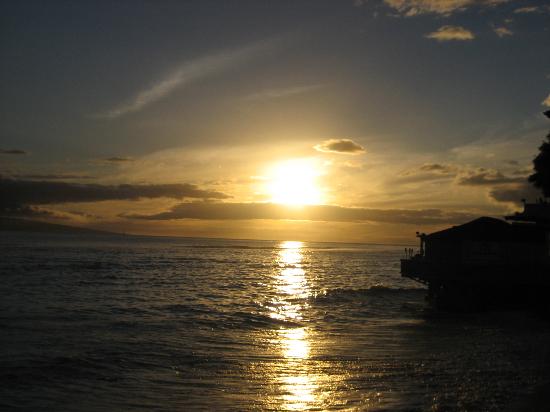 [Images-b1637313S-Maui_sunset.jpg]