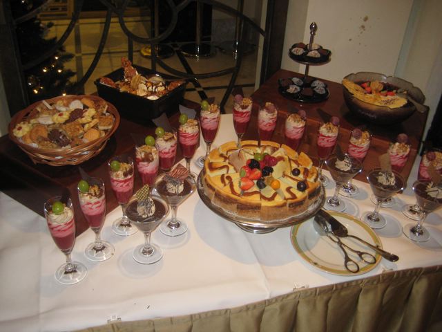 [Alcron+dessert+table2.jpg]