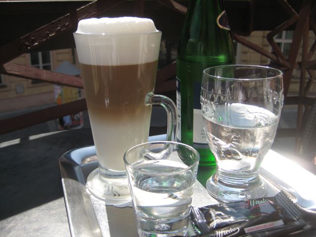 [Grand+Cafe+Latte+Water.jpg]