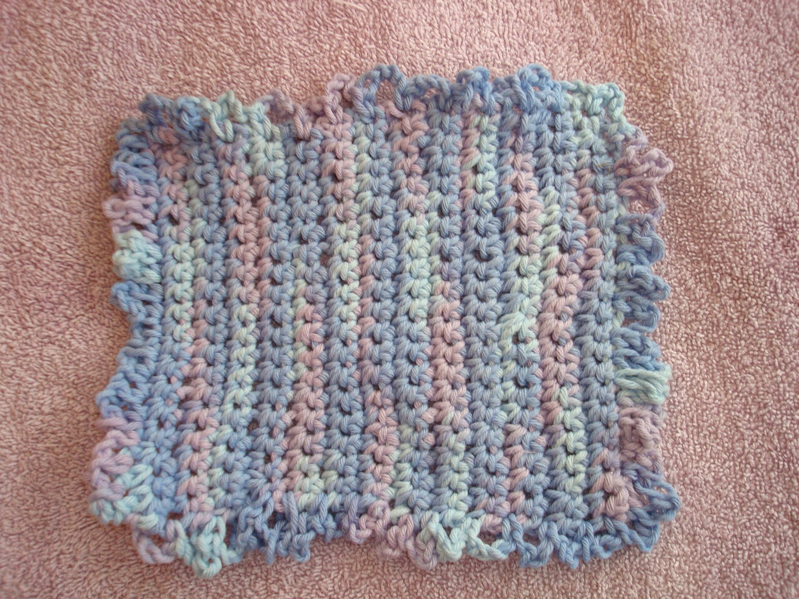 [crochetting+with+cotton+002.jpg]