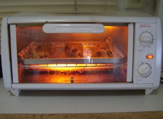 [toaster+oven+cookies.jpg]