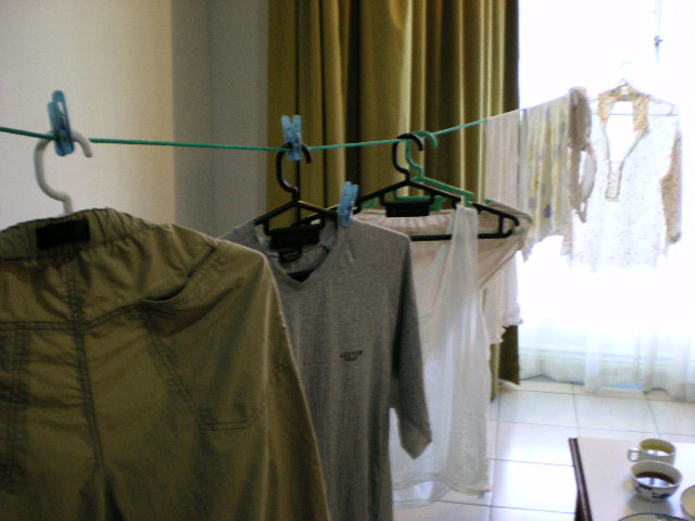 [6011_laundry02.JPG]