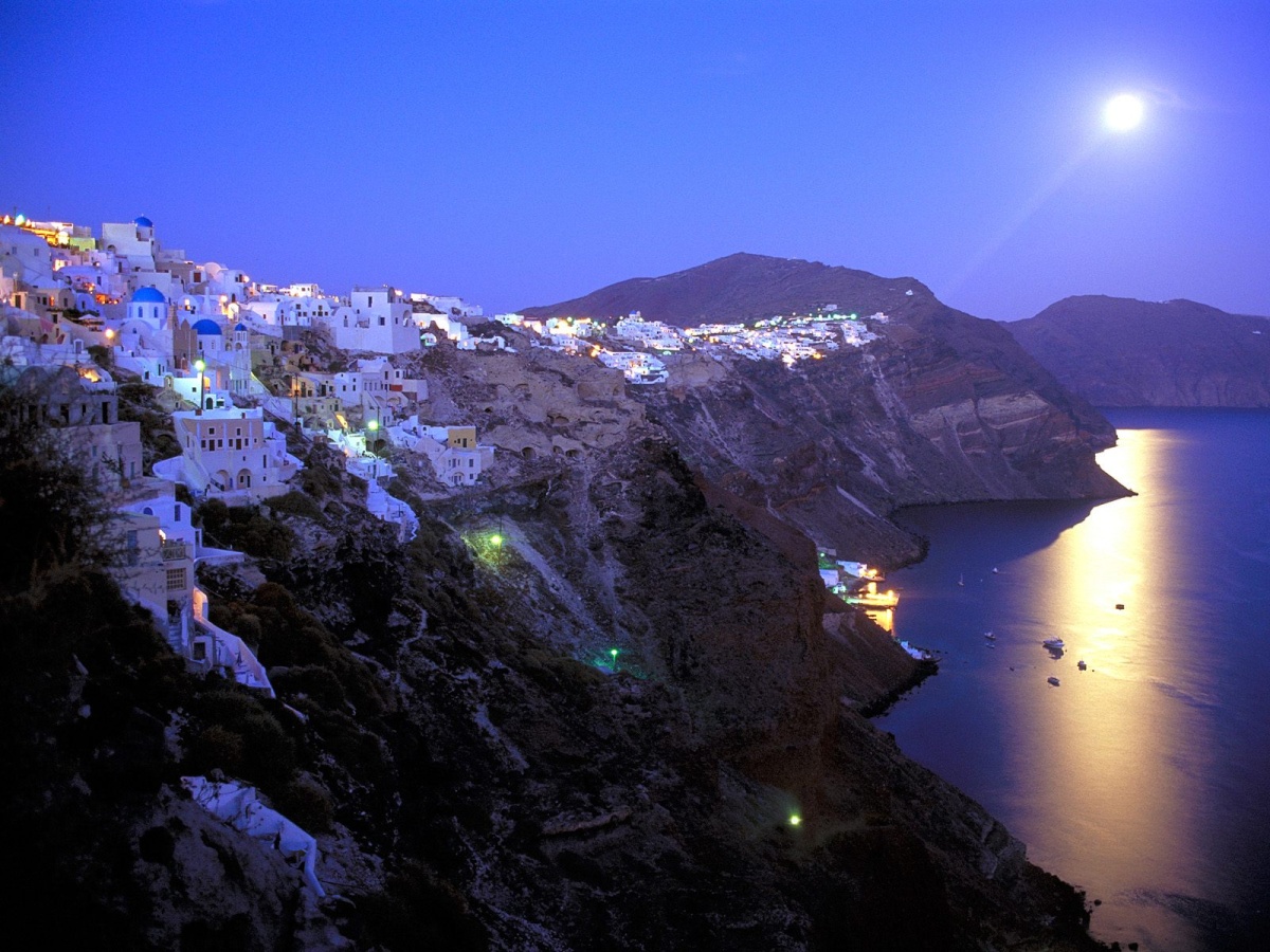 [1_Moonrise_Over_Santorini__Greece.jpg]