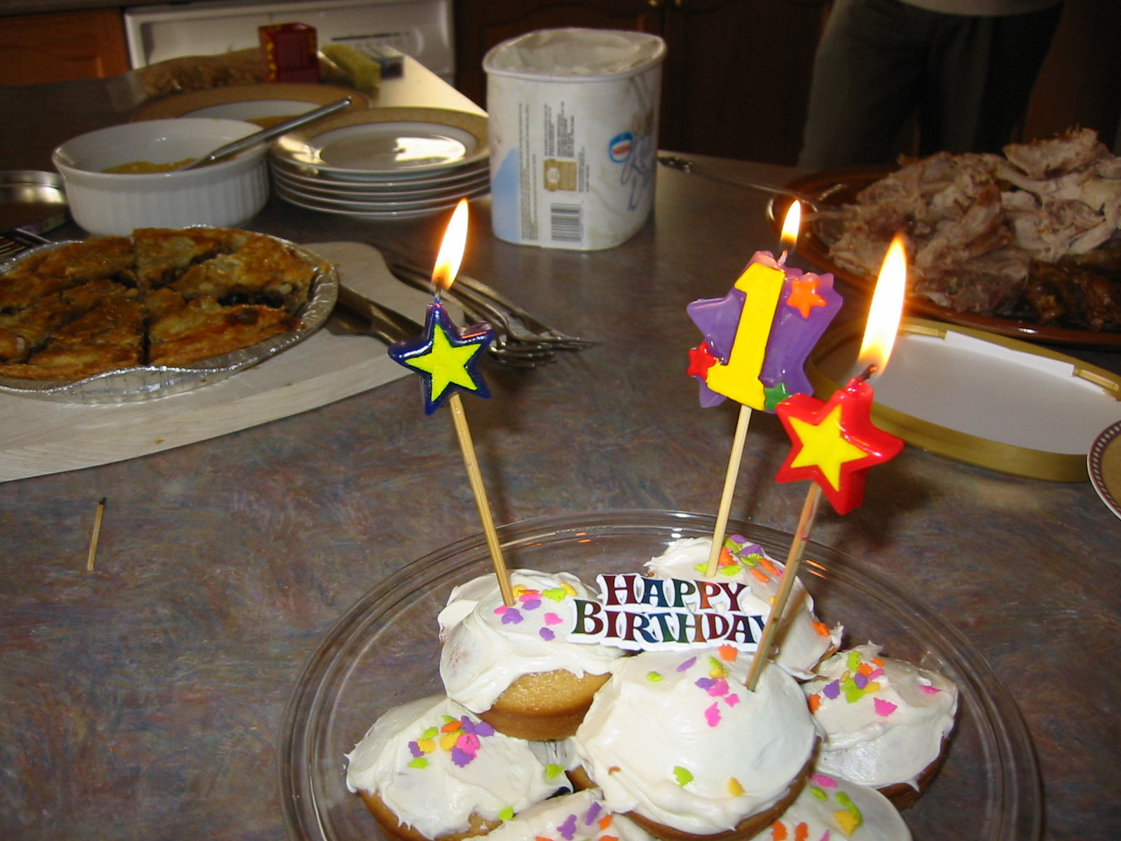 [first+birthday+cupcakes.jpg]