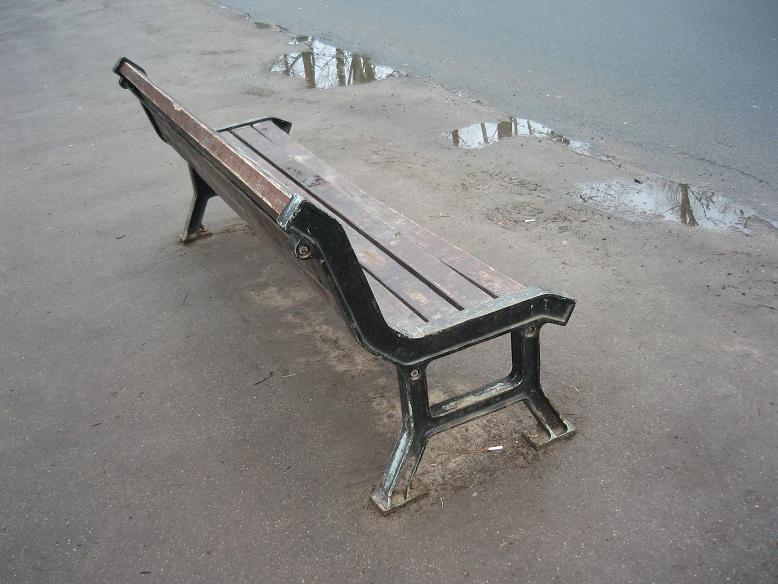 [bench.JPG]