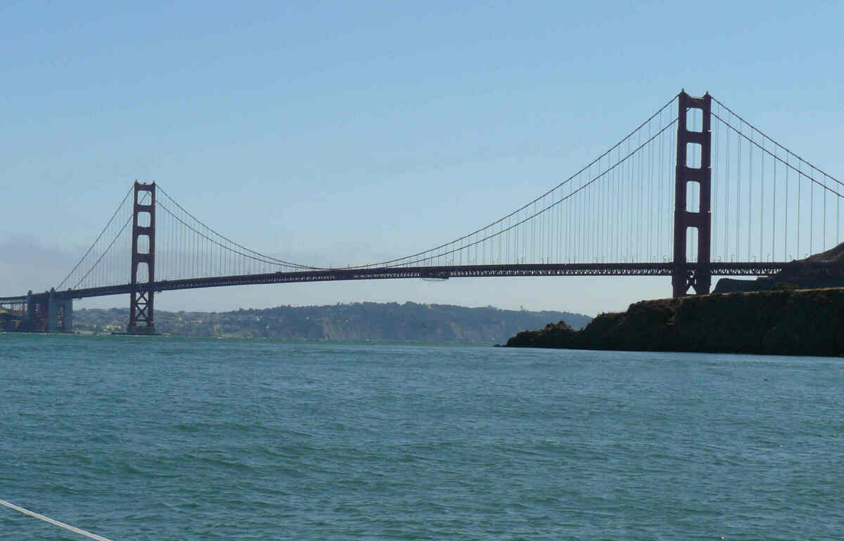 [8+ggb+in+late+afternoon.jpg]